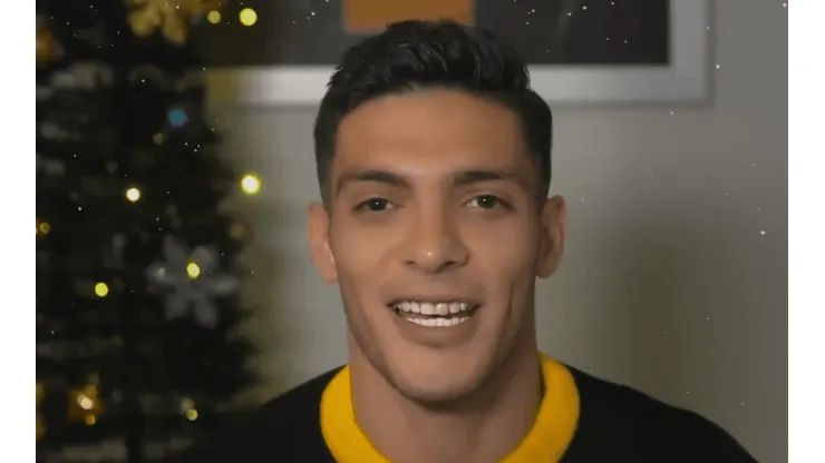 El escueto saludo por navidad de Raúl Jiménez desde Inglaterra