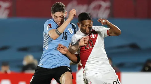 Uruguay llega al duelo ante Perú, inmerso en una crisis interna.