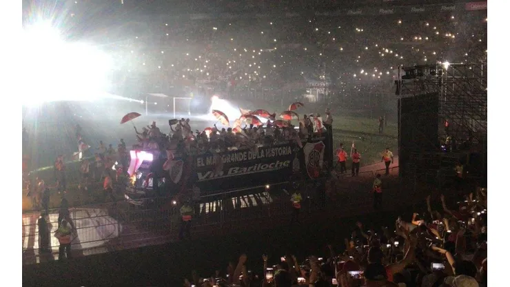 La vuelta olímpica de River.