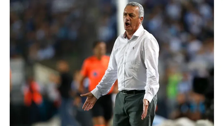 El mensaje que le dejaron a Alfaro cerca de la sede de Huracán