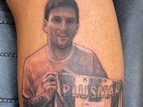 Le regaló una camiseta a Messi, Leo se sacó una foto con la misma y él se lo tatuó