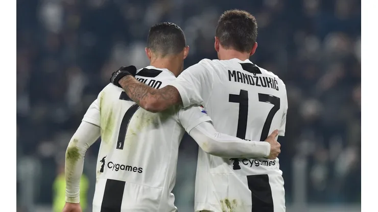 El festejo de Cristiano y Mandzukic.