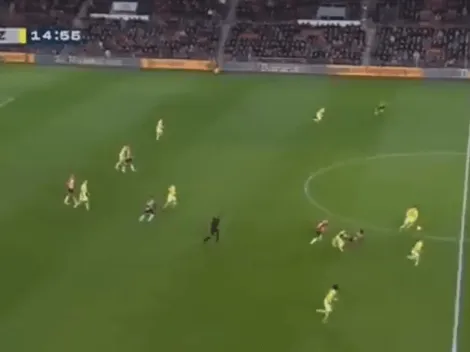 ¡Ahí no, Guti! El volante perdió la pelota en salida y el AZ se puso arriba en el marcador