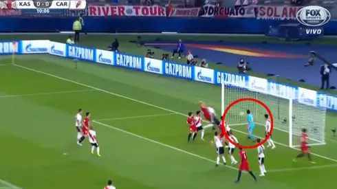 River marca horrible, pero Lux metió un manotazo a lo Armani