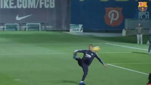 Murillo se presentó en Barcelona con un golazo de volea