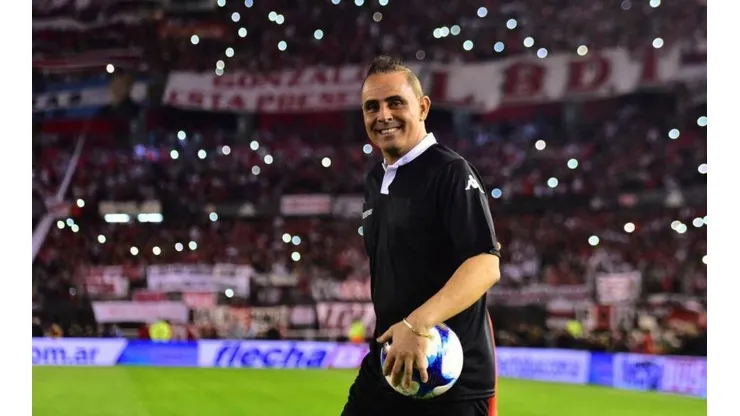 Pablo Lunati en la cancha de River.