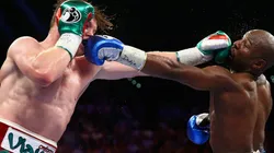 Mayweather siempre lo busca a Canelo.