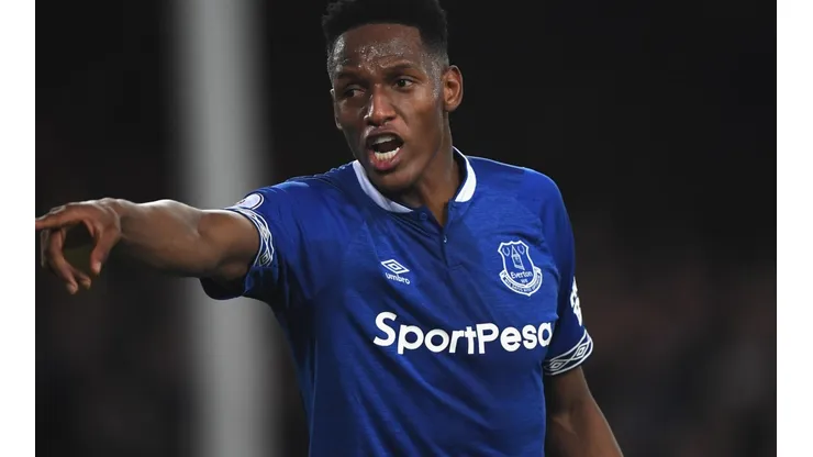 Se investigan cánticos en contra de Yerry Mina