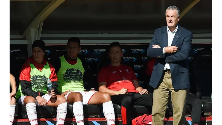 Gustavo Alfaro durante su etapa en Huracán.