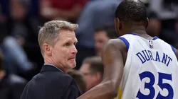 Steve Kerr y Kevin Durant tienen diferencias con respecto a los Warriors