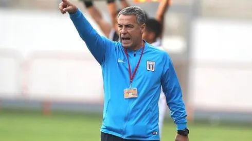 Alianza Lima contratará a dos laterales de la Selección de Perú