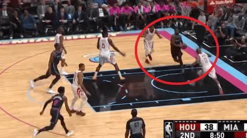 ¡Como en su juventud! Dwyane Wade vuela y la clava con autoridad