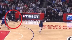 Doc Rivers se cae de trasero al tratar de discutir con un árbitro