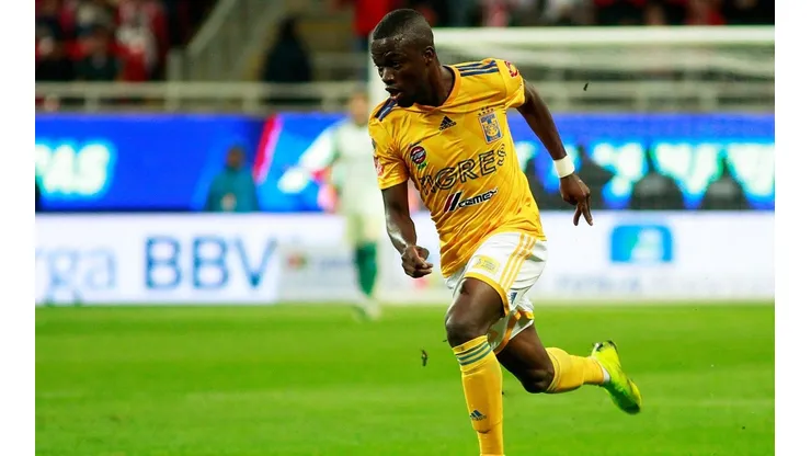 Nadie quiere pagar el sueldo de Enner Valencia.