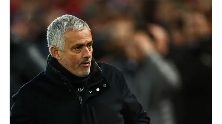Bomba de Fox Sports: ¡Burdisso le ofreció a Mourinho ser DT de Boca!