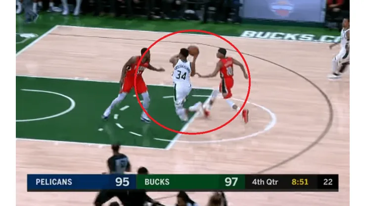 Giannis Antetokounmpo sella la victoria con una clavada de costa a costa
