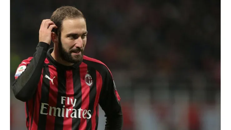AC Milan vs Fiorentina por la Serie A.