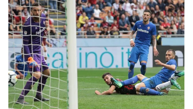 Milan vs Fiorentina por la Serie A.