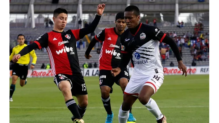 Santos Laguna oficializó la llegada de Garnica.