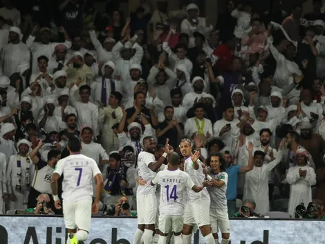 Aguantando los trapos: la increíble bandera para recibir al equipo de la hinchada del Al Ain