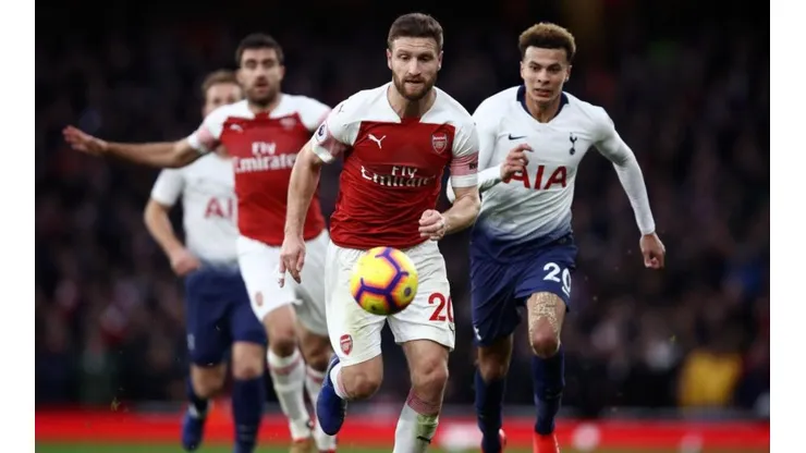 Arsenal vs Tottenham por la Carabao Cup.