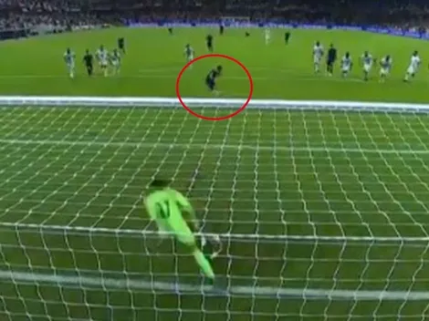 Casco le inventó un penal a River, pero Pity Martínez lo desperdició