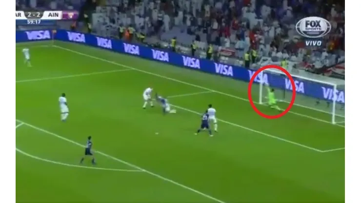 Con dos grandes atajadas, el arquero del Al Ain le dijo que no por duplicado a Santos Borré