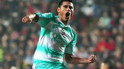 Osvaldo Martínez se despidió de Santos en forma oficial