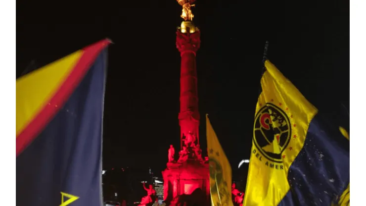 El Ángel se pinta de amarillo y los americanistas copan las calles de la ciudad