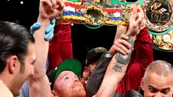 Canelo presumió su victoria en las redes.