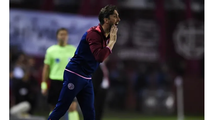 Luis Zubeldía, entrenador de Lanús.