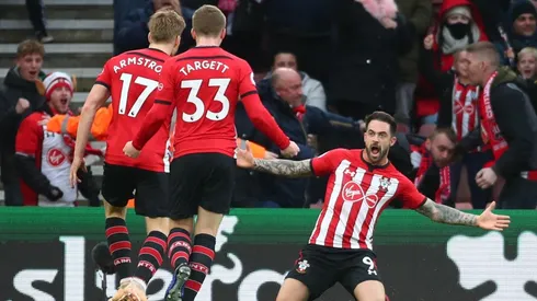 El Southampton dio un golpe en la Premier