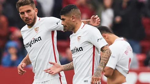 Banega condujo al Sevilla a la cima de La Liga