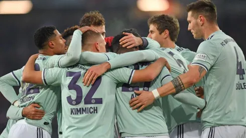 Bayern goleó de visitante.