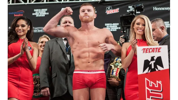 Canelo ya realizó el pesaje.