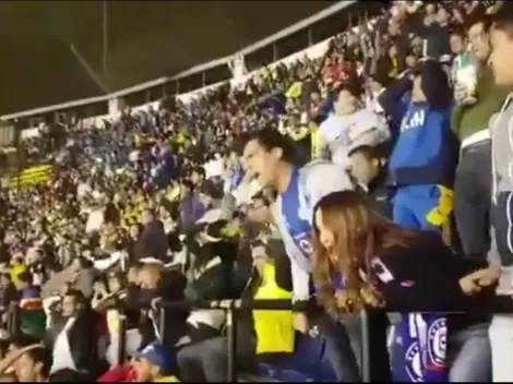Lo que no viste: una cámara enfocó a los aficionados del Cruz Azul en el momento del palo de Méndez