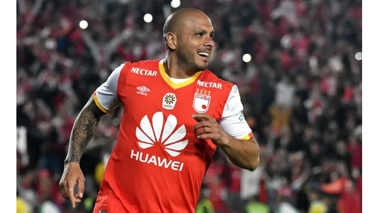 Omar Pérez cerca de regresar a Santa Fe