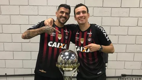 Lucho González contó cómo vivió la final ante Boca y qué se siente enfrentarse a River en la Recopa