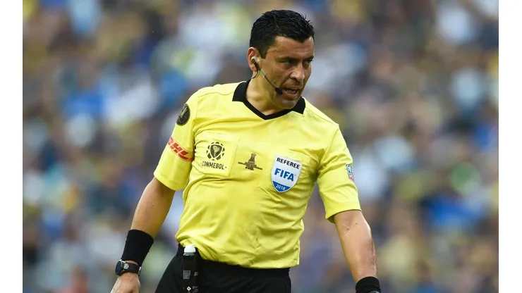 Roberto Tobar, el árbitro de la final
