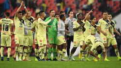 Edson Álvarez podría perderse el primer partido.