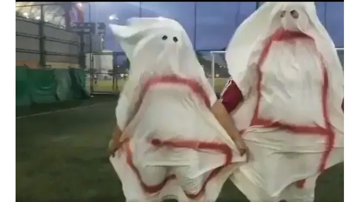 Unos hinchas de River inventaron el fantasma de la G y los de Boca estallaron de la bronca