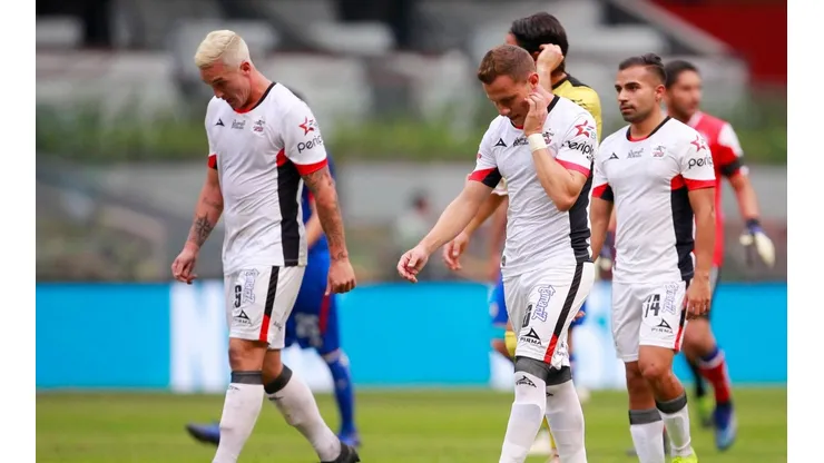 Difícil situación para los jugadores de Lobos BUAP.