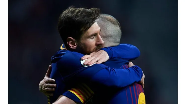 SIEMPRE JUNTOS. Messi e Iniesta durante la final de la Copa del Rey del año pasado (Foto: Getty).