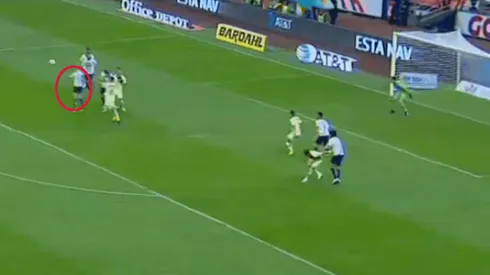 González estampó el empate parcial de Pumas ante un Marchesín sin reacción