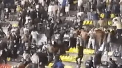 Clima caliente en las gradas del Azteca entre aficionados de América y Pumas