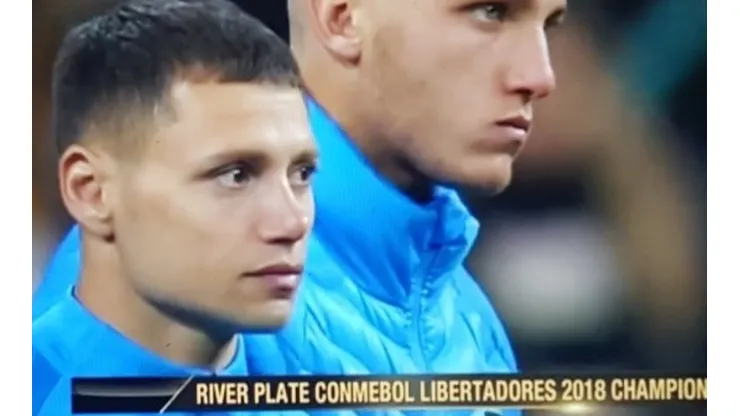 Y claro que los hinchas de Vélez se acordaron de Mauro Zárate