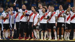 Foto de los jugadores de River celebrando en el Santiago Bernaéu.