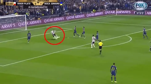 Foto de Lucas Pratto y el arquero de Boca.