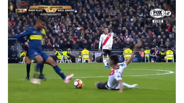 Pésimas noticias para Boca: Wilmar Barrios se va expulsado en el Bernabéu