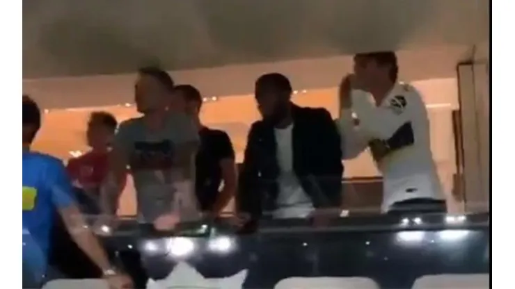 ¡Qué loco que está! Griezmann chifló a los jugadores de River